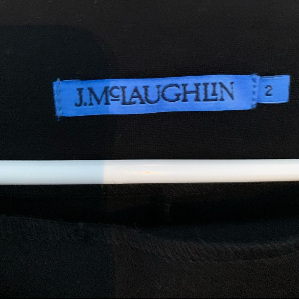 J. Mclaughlin ponte pants. Size 2. Like new condition. - Picture 6 of 7